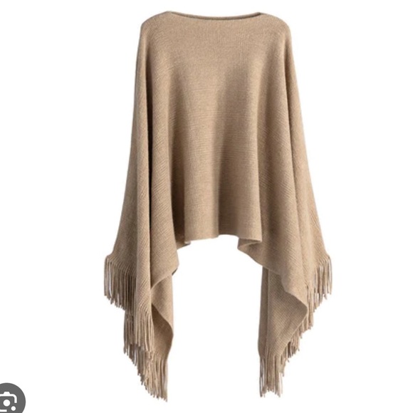 Shiraleah Rowan Poncho NWT - Picture 2 of 4